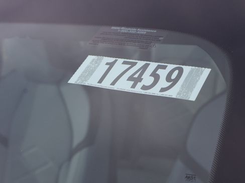 New 2024 BMW i5 eDrive40i w/ Executive Package image 29