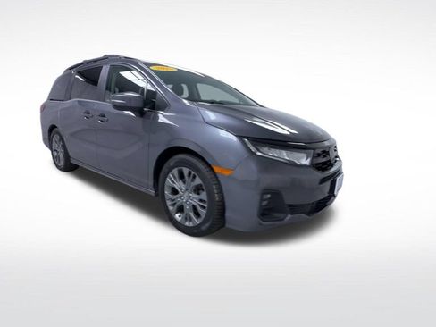 Used 2025 Honda Odyssey Touring image 2
