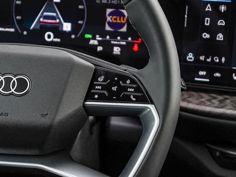 New 2025 Audi Q5 Premium Plus image 17