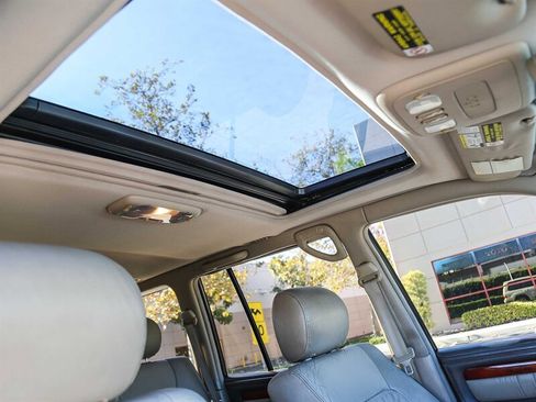 Used 2000 Lexus LX 470 4WD image 21