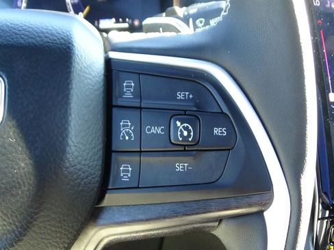 Certified 2024 Jeep Grand Cherokee L Limited w/ Black Appearance Package image 26