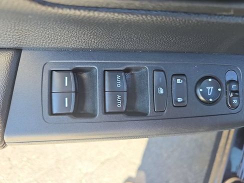 Used 2023 Honda CR-V EX image 25