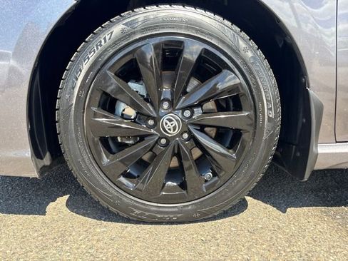 Used 2024 Toyota Camry SE FWD image 10