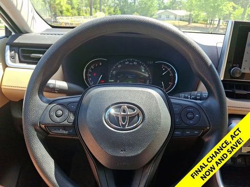 Certified 2025 Toyota RAV4 XLE w/ Convenience Package FWD image 23