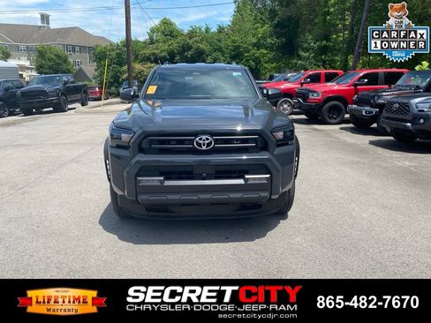 Used 2026 Toyota 4Runner SR5 AWD/4WD image 2