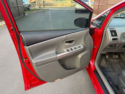 Used 2012 Toyota Prius V Three image 10