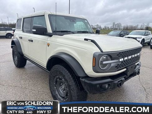 Used 2025 Ford Bronco Badlands AWD/4WD image 1