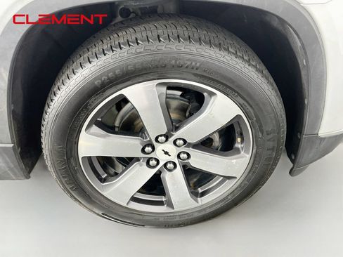 Used 2019 Chevrolet Traverse LT w/ LT Premium Package FWD image 38