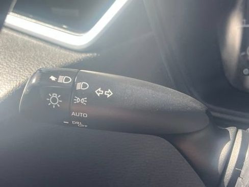 Used 2025 Toyota Corolla LE FWD image 20