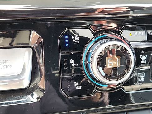 New 2026 GMC Sierra 2500 AT4X w/ LPO, Black Badging Package AWD/4WD image 16
