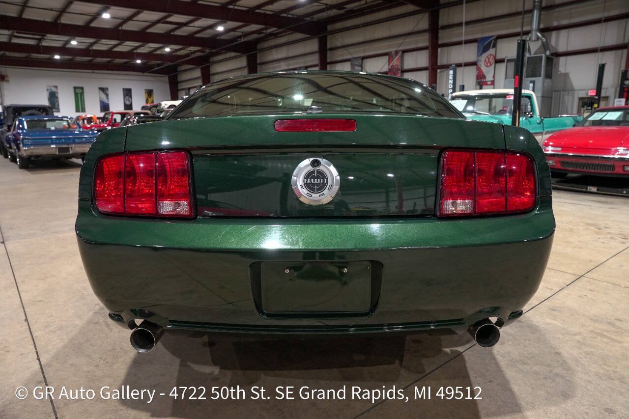 Used 2009 Ford Mustang GT Premium RWD image 7