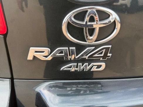 Used 2011 Toyota RAV4 Limited w/ Limited Extra Value Pkg AWD/4WD image 16