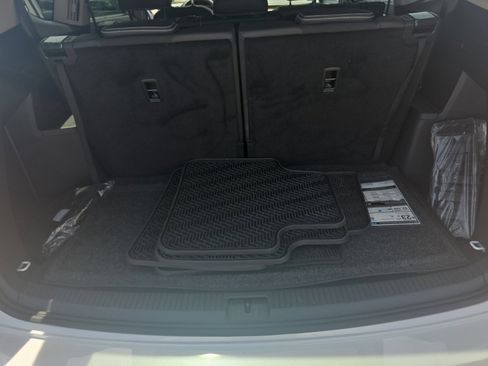 Used 2026 Volkswagen Atlas SE FWD image 34