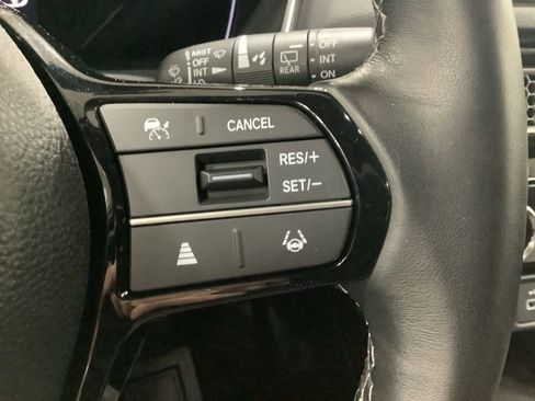 Used 2024 Honda Civic EX-L image 11