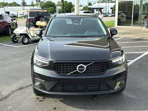 New 2026 Volvo XC40 B5 Core w/ Climate Package AWD/4WD image 5