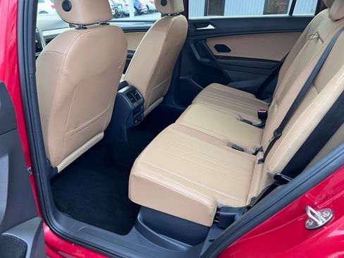 Used 2022 Volkswagen Tiguan SE image 52