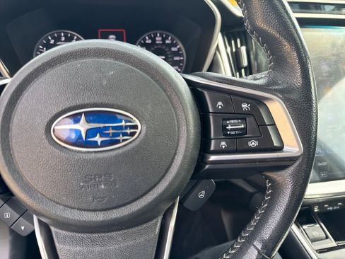 Used 2022 Subaru Outback Limited image 18