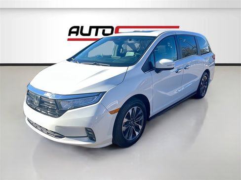 Used 2024 Honda Odyssey EX-L image 3