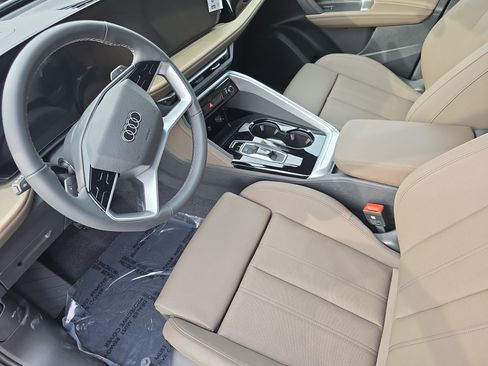 New 2025 Audi Q5 Premium Plus image 16