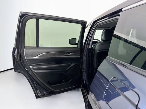 Used 2023 Jeep Grand Cherokee L Limited image 26