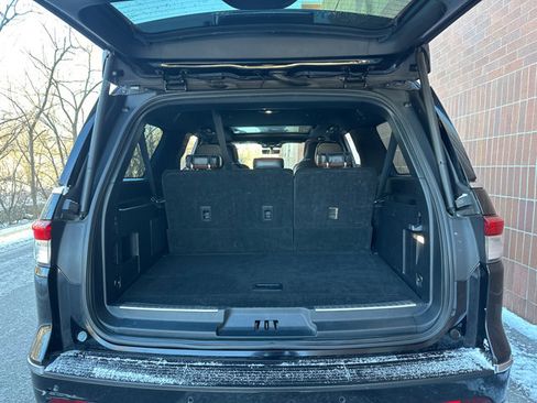 Used 2023 Lincoln Navigator L Reserve image 33