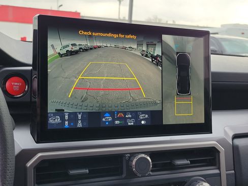 New 2026 Toyota 4Runner TRD Off-Road Premium image 25