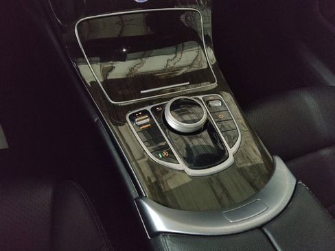 Used 2020 Mercedes-Benz C 300 Sedan image 26