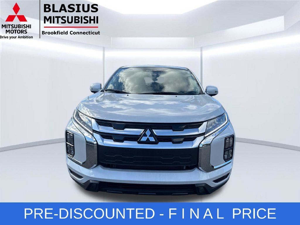 Used 2025 Mitsubishi Outlander Sport SE AWD/4WD image 4