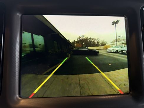 Used 2022 Dodge Challenger SXT w/ Driver Convenience Group image 22