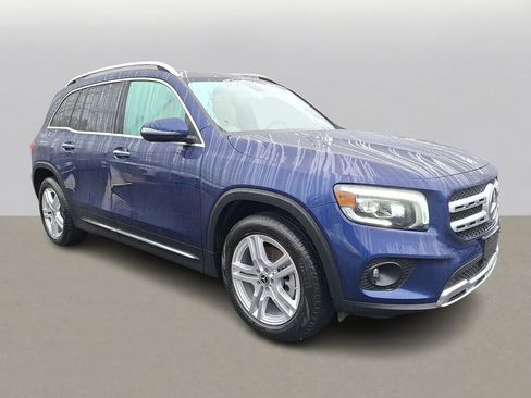 Used 2020 Mercedes-Benz GLB 250 4MATIC image 3