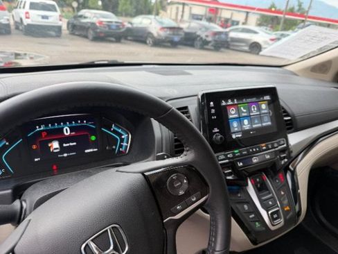 Used 2023 Honda Odyssey Touring image 21