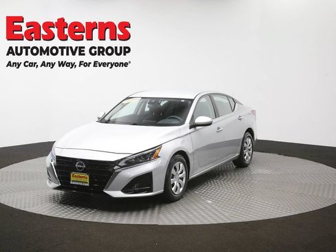 Used 2023 Nissan Altima 2.5 S FWD image 53