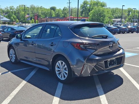 Used 2023 Toyota Corolla SE FWD image 4