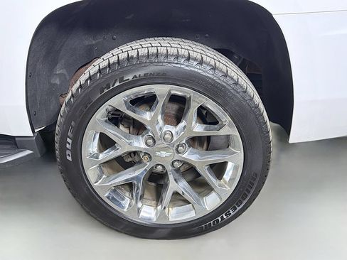 Used 2020 Chevrolet Tahoe LT w/ Luxury Package AWD/4WD image 29