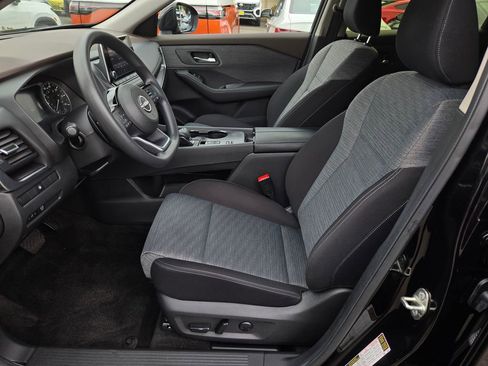 Used 2023 Nissan Rogue SV FWD image 17