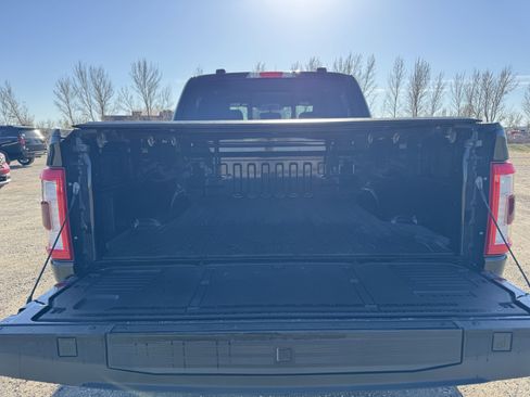 Certified 2022 Ford F150 Lariat w/ Equipment Group 502A High image 22