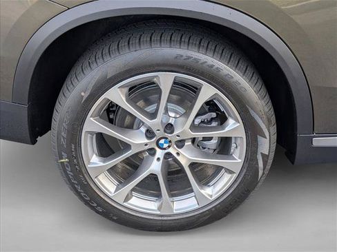 Used 2026 BMW X5 xDrive40i w/ Premium Package AWD/4WD image 10