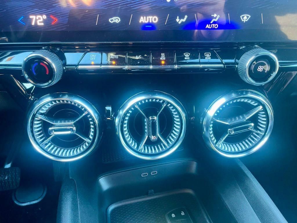 New 2025 Chevrolet Blazer EV LT AWD/4WD image 14