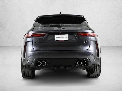 Used 2022 Jaguar F-PACE SVR image 7