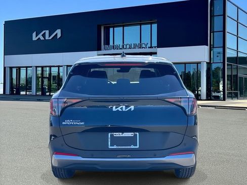 New 2026 Kia Sportage EX image 10