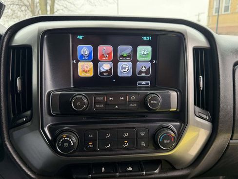 Used 2018 Chevrolet Silverado 1500 LT image 34