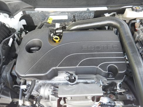 Certified 2024 Chevrolet Equinox LT AWD/4WD image 11