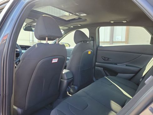 New 2026 Hyundai Elantra SEL Sport Premium FWD image 5