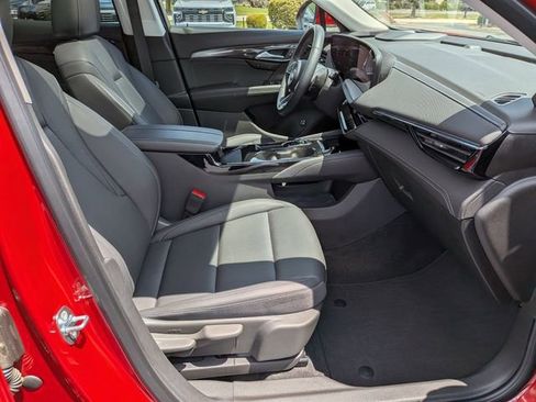 Used 2025 Buick Envision Preferred AWD/4WD image 37