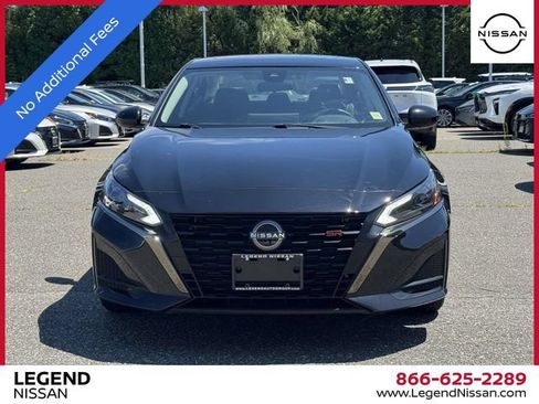 Certified 2023 Nissan Altima 2.5 SR w/ SR Premium Package FWD image 2