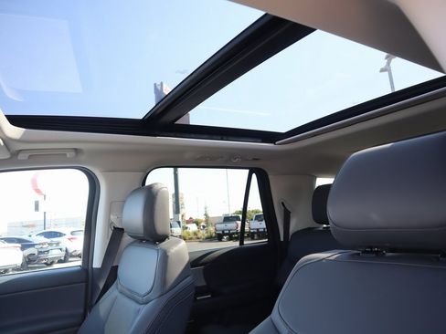 New 2025 Ford Expedition Max Active image 16