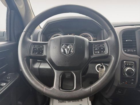 Used 2018 RAM 1500 Express w/ Express Value Package AWD/4WD image 8