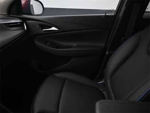 Used 2025 Buick Encore GX Sport Touring w/ Comfort Package image 13