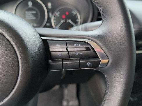 Used 2025 MAZDA MAZDA3 s image 18