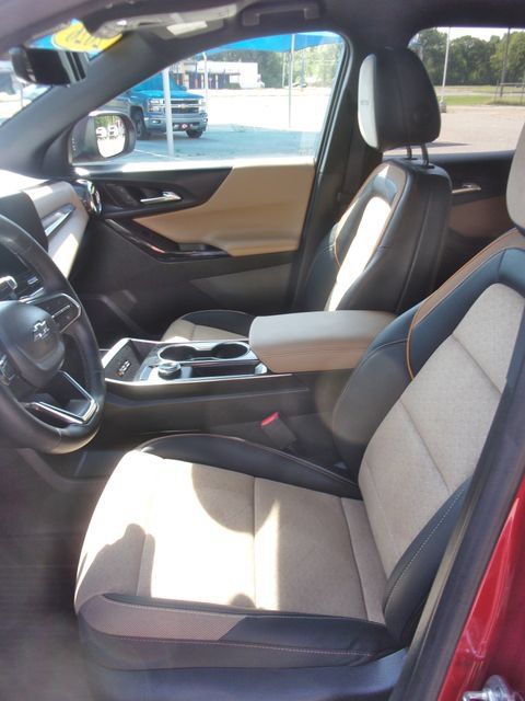 Used 2026 Chevrolet Equinox ACTIV w/ Convenience Package III AWD/4WD image 23